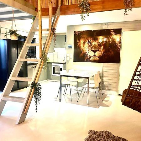 Jungle Style Lodge With Jacuzzi ,Sauna And Garden Near Amsterdam Vijfhuizen エクステリア 写真