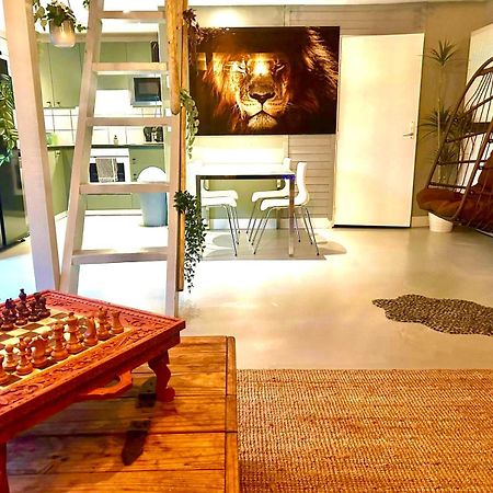 Jungle Style Lodge With Jacuzzi ,Sauna And Garden Near Amsterdam Vijfhuizen エクステリア 写真