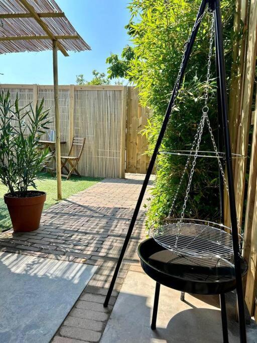 Jungle Style Lodge With Jacuzzi ,Sauna And Garden Near Amsterdam Vijfhuizen エクステリア 写真
