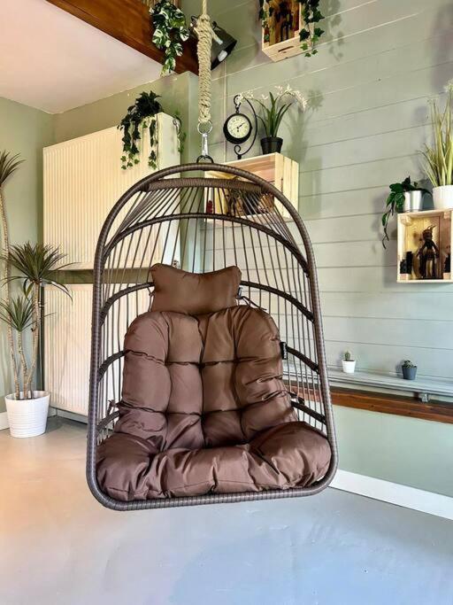Jungle Style Lodge With Jacuzzi ,Sauna And Garden Near Amsterdam Vijfhuizen エクステリア 写真