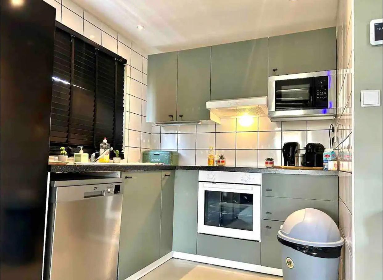 Jungle Style Lodge With Jacuzzi ,Sauna And Garden Near Amsterdam Vijfhuizen エクステリア 写真